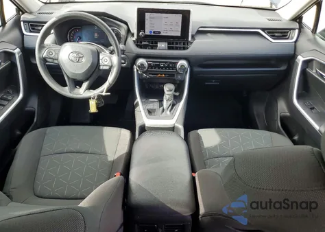 2024 Toyota Rav4 Xle z USA, uszkodzony, nr VIN 2T3P1RFV0RC445030